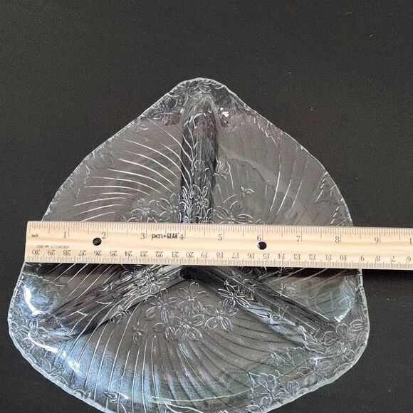 Vintage Glass Divided Plate Glass Relish Dish 3-Section KIG Malaysia Glass Dish - Picture 5 of 7